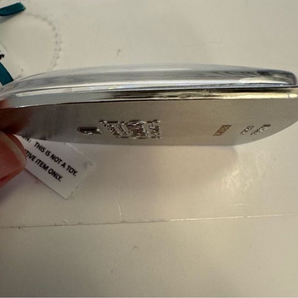 NWT. Disney Ornament - Mickey's Very Merry Christmas Party. Flat snow globe - Picture 8 of 8